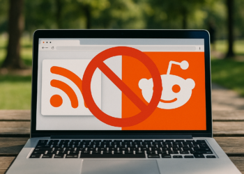 distorted reddit logo