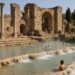 Hierápolis-Pamukkale: el destino turco con ruinas de 2.000 años y aguas termales