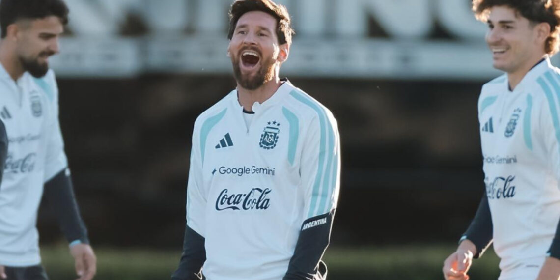 Así fue el último entrenamiento de Messi con la selección argentina: risas y arropado en todo momento