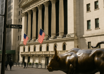 Wall Street cierra con ganancias tras disminución de las apuestas por una subida de tasas de la Fed